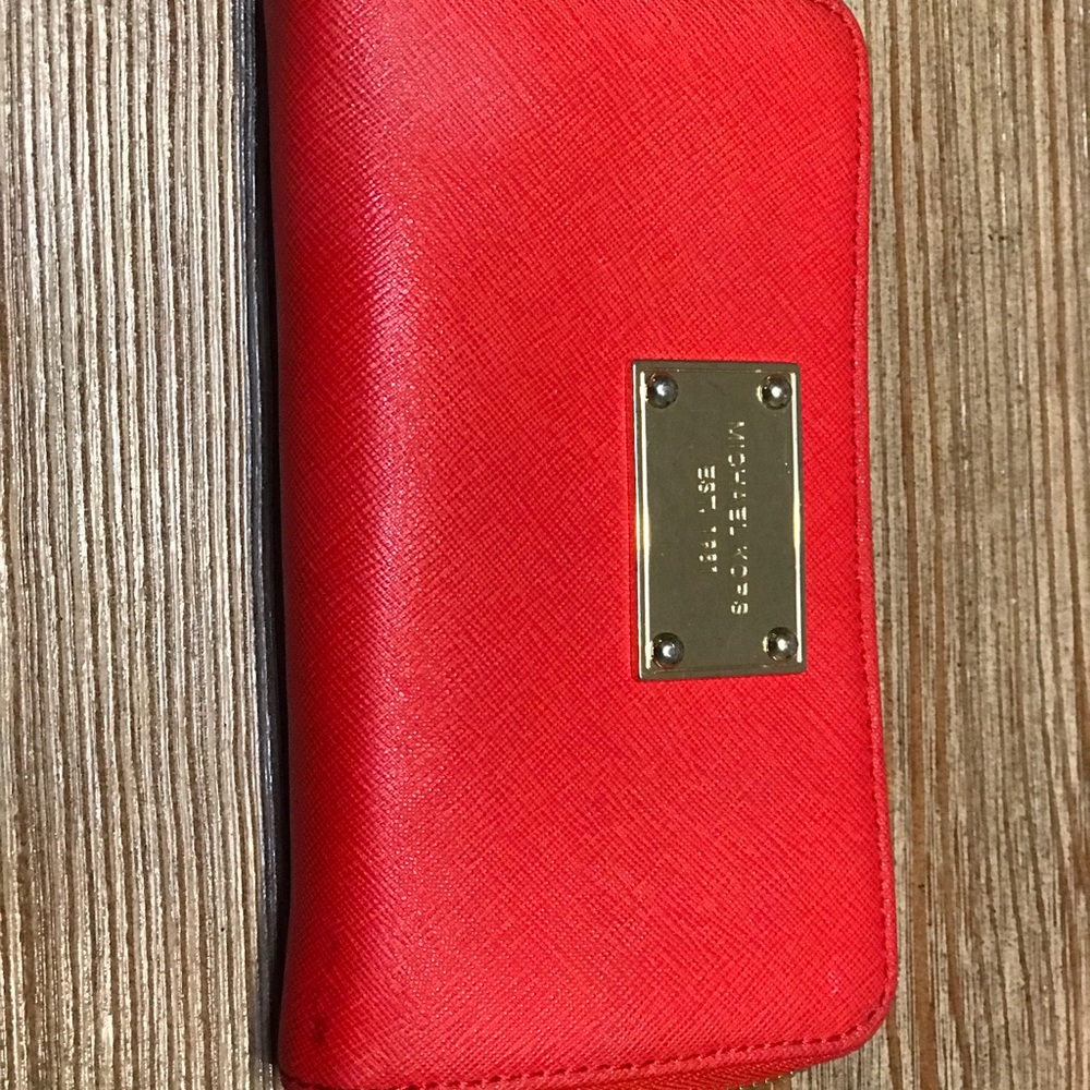 Michaels Kors wallet